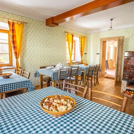 Notranjska Hisa - Traditional Country House, Close To The World Attraction Cerknica Ferienhaus *
