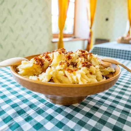 Notranjska Hisa - Traditional Country House, Close To The World Attraction Cerknica Begunje pri Cerknici