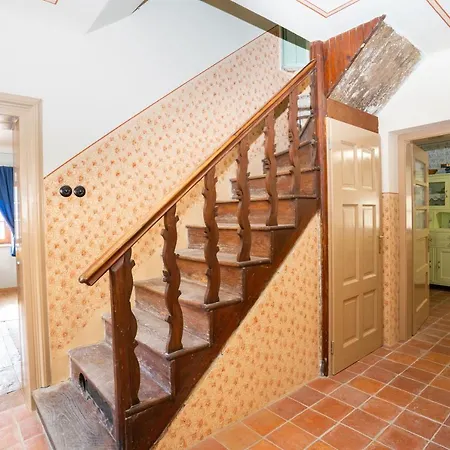 Dom wakacyjny Notranjska Hisa - Traditional Country House, Close To The World Attraction Cerknica *