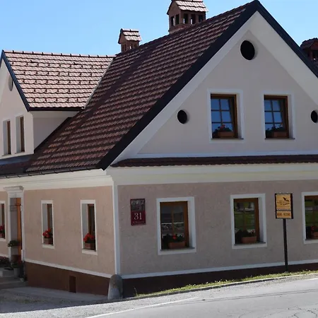 Tatil Evi Notranjska Hisa - Traditional Country House, Close To The World Attraction Cerknica