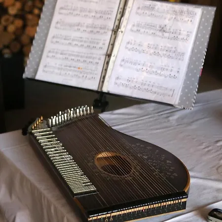 Tatil Evi Notranjska Hisa - Traditional Country House, Close To The World Attraction Cerknica