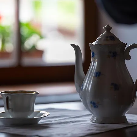 Notranjska Hisa - Traditional Country House, Close To The World Attraction Cerknica *