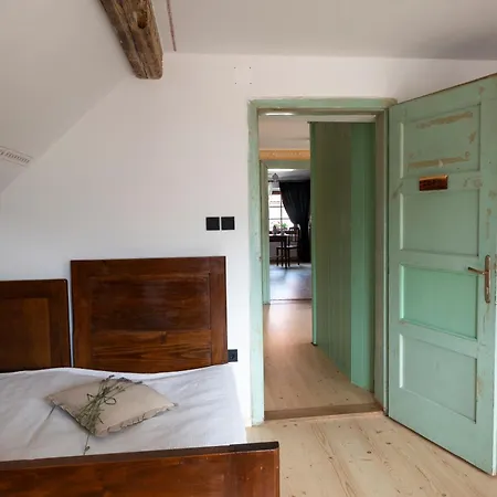 Notranjska Hisa - Traditional Country House, Close To The World Attraction Cerknica Дом отдыха Begunje pri Cerknici