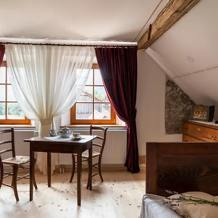 Notranjska Hisa - Traditional Country House, Close To The World Attraction Cerknica Дом отдыха *