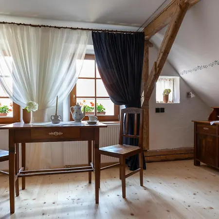 Notranjska Hisa - Traditional Country House, Close To The World Attraction Cerknica Nyaraló