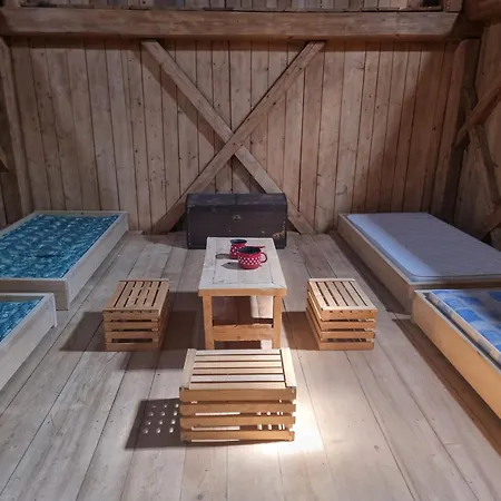Notranjska Hisa - Traditional Country House, Close To The World Attraction Cerknica Дом отдыха *
