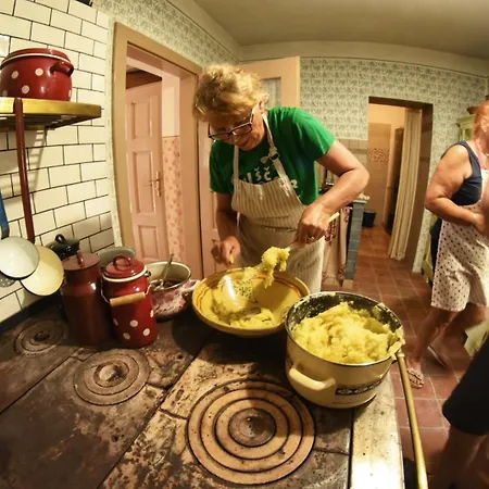 Počitniška hiša Notranjska Hisa - Traditional Country House, Close To The World Attraction Cerknica *