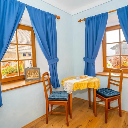 펜션 Notranjska Hisa - Traditional Country House, Close To The World Attraction Cerknica Begunje pri Cerknici