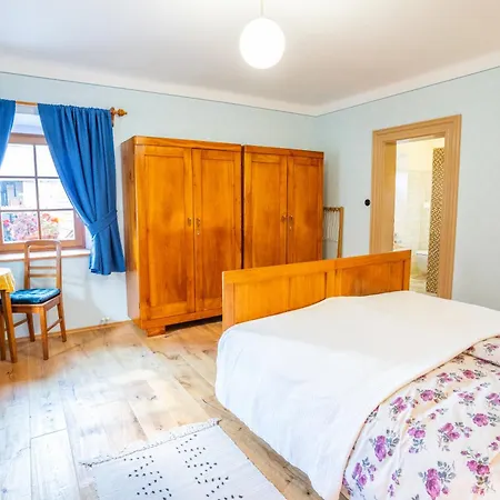Notranjska Hisa - Traditional Country House, Close To The World Attraction Cerknica Ferienhaus Begunje pri Cerknici