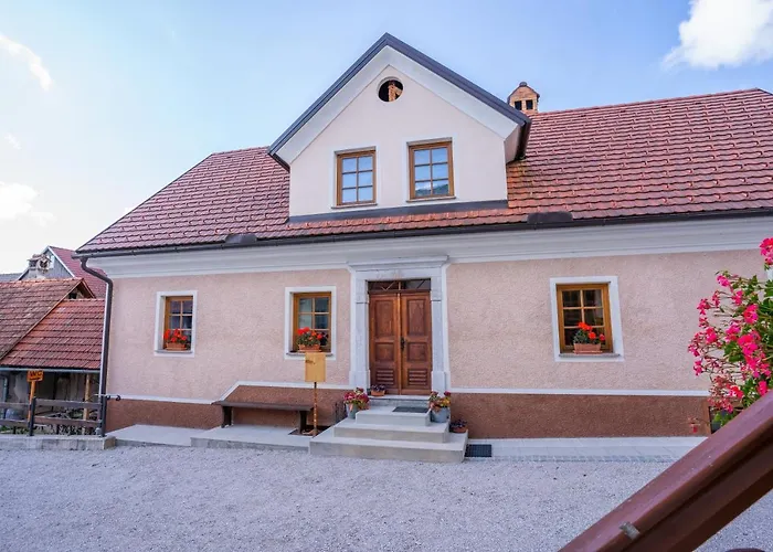 Notranjska Hisa - Traditional Country House, Close To The World Attraction Cerknica בית נופש