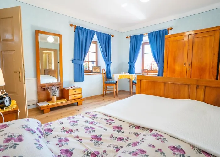 Notranjska Hisa - Traditional Country House, Close To The World Attraction Cerknica Begunje pri Cerknici