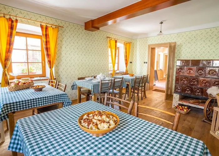 Notranjska Hisa - Traditional Country House, Close To The World Attraction Cerknica בית נופש *