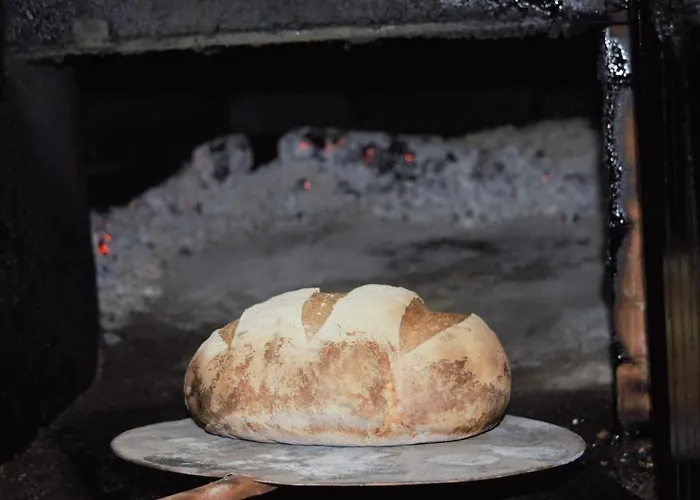 Notranjska Hisa - Traditional Country House, Close To The World Attraction Cerknica * Begunje pri Cerknici