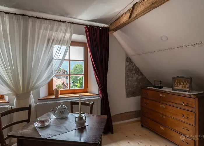 Notranjska Hisa - Traditional Country House, Close To The World Attraction Cerknica * Begunje pri Cerknici