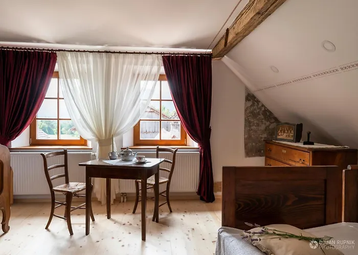 Notranjska Hisa - Traditional Country House, Close To The World Attraction Cerknica Σπίτι διακοπών *