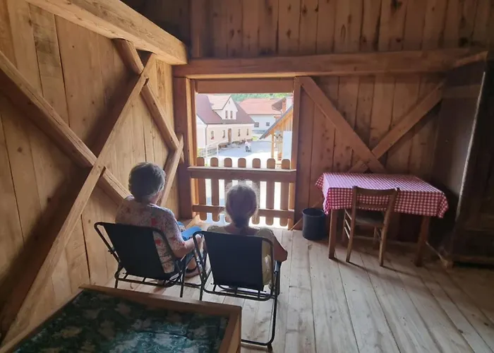 Notranjska Hisa - Traditional Country House, Close To The World Attraction Cerknica * Begunje pri Cerknici